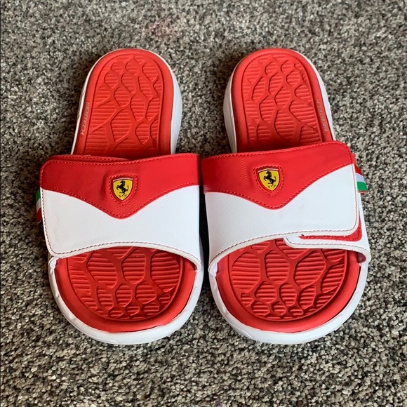 puma ferrari slides